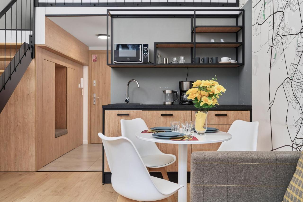 Mezzanine Studio Apartments Zarembowicza Wroclaw Airport By Renters Экстерьер фото