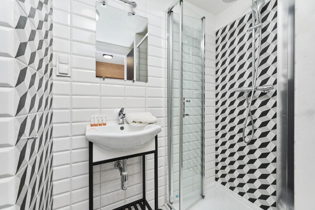 Mezzanine Studio Apartments Zarembowicza Wroclaw Airport By Renters Экстерьер фото