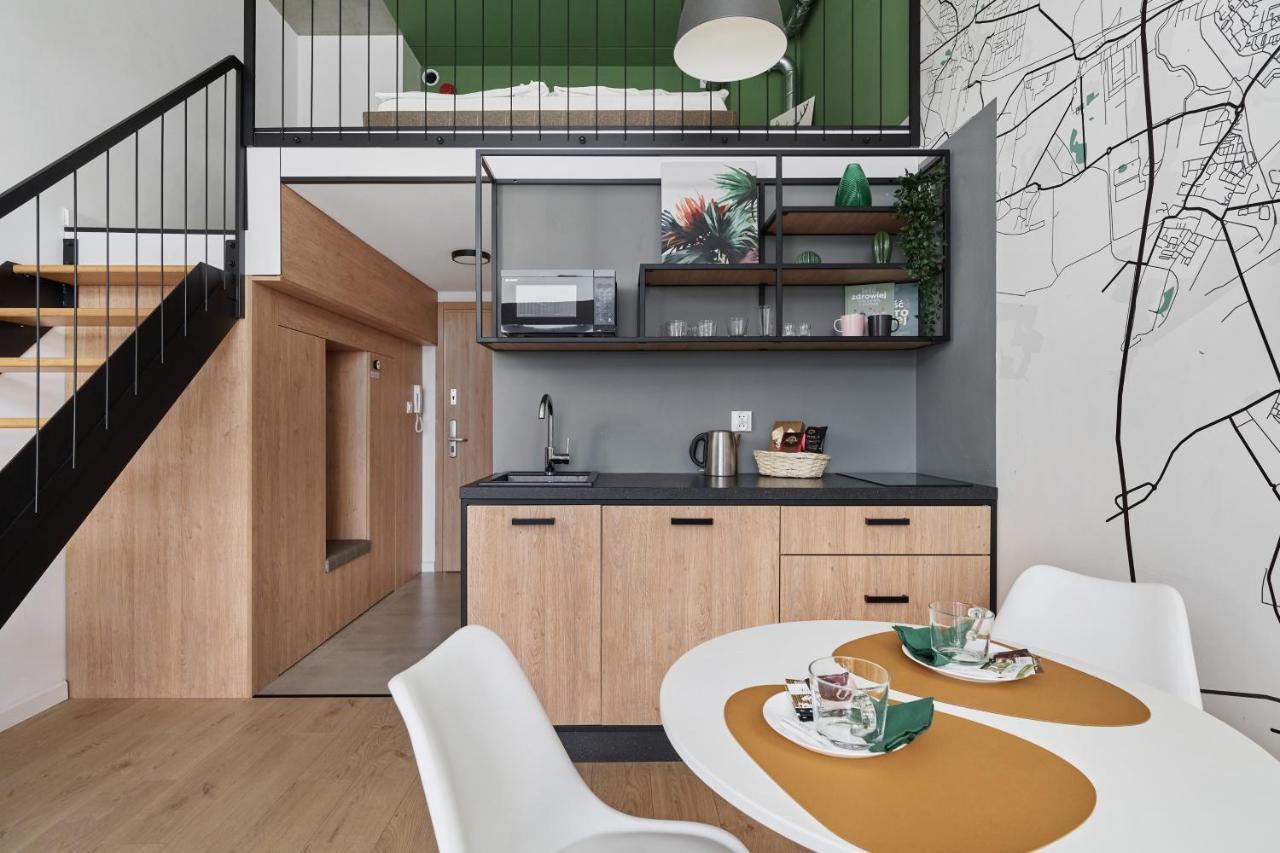 Mezzanine Studio Apartments Zarembowicza Wroclaw Airport By Renters Экстерьер фото