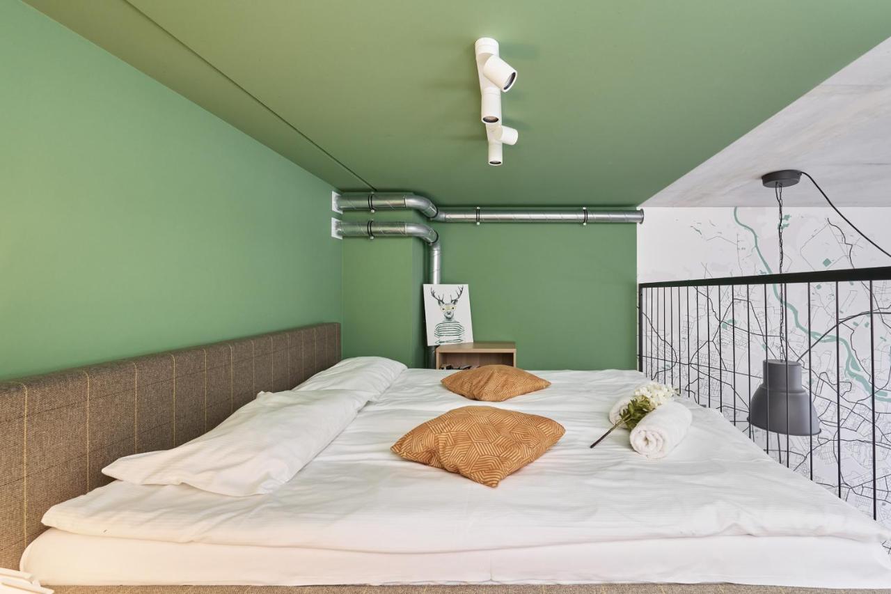 Mezzanine Studio Apartments Zarembowicza Wroclaw Airport By Renters Экстерьер фото